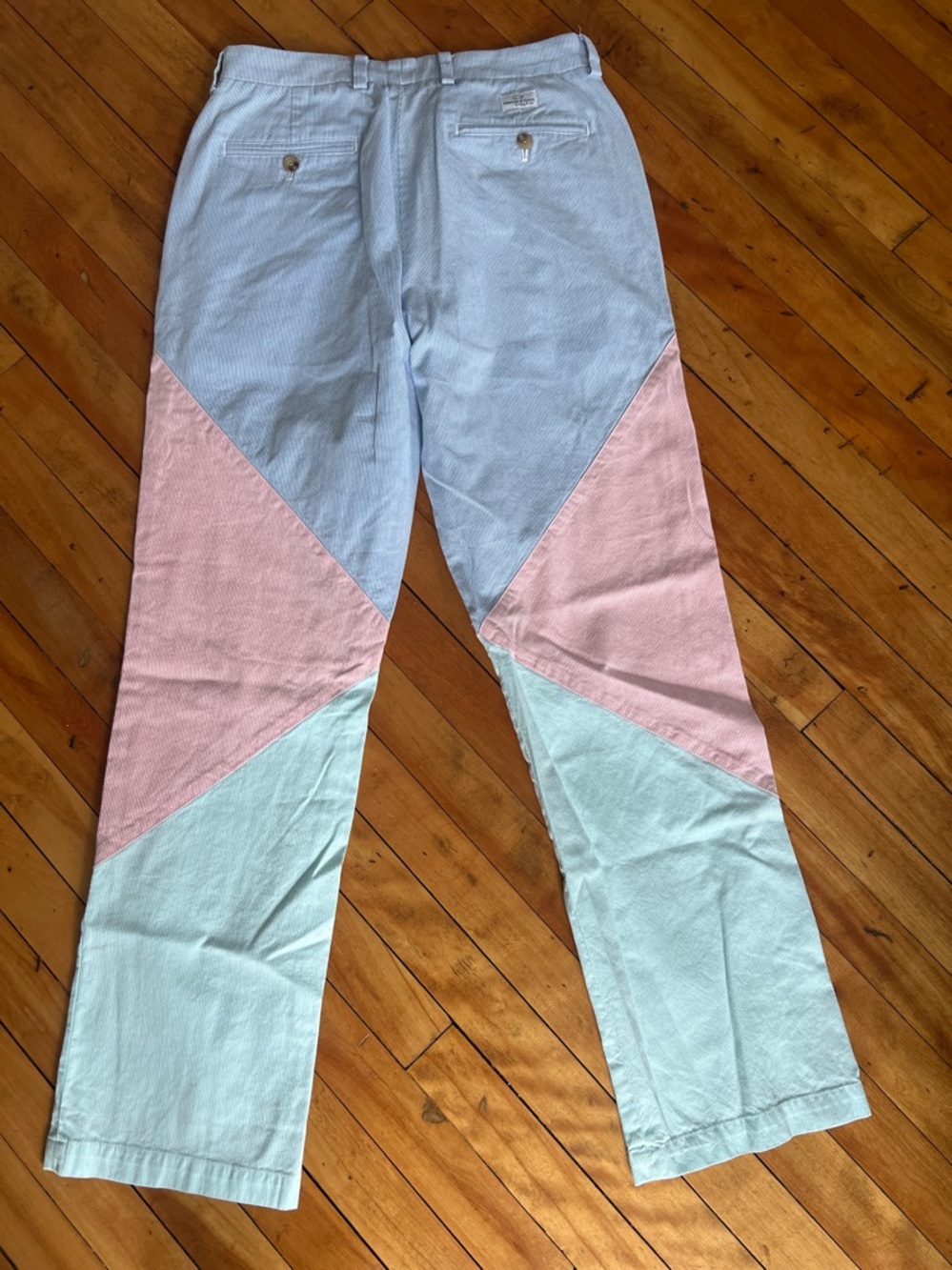 Vineyard Vines Men's Colorblock Pants in Blue, Pink & Mint Kentucky Derby - Picture 5 of 5